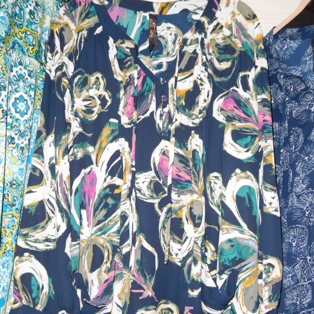 NWT 2X MELISSA MCCARTHY SEVEN7 BLUE TIE NECK BLOUS
